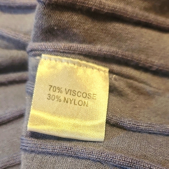 ✨️PattyBoutik Y2K/Gilmore Girls Henley✨️ - Picture 10 of 11